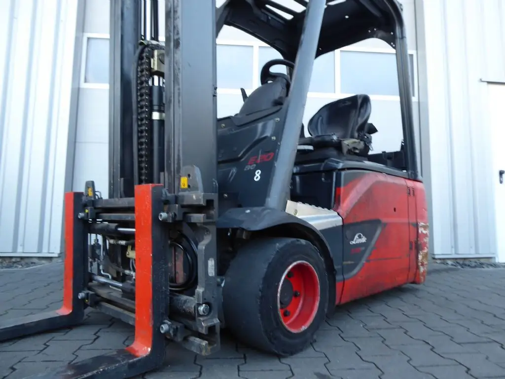 8389ab-2