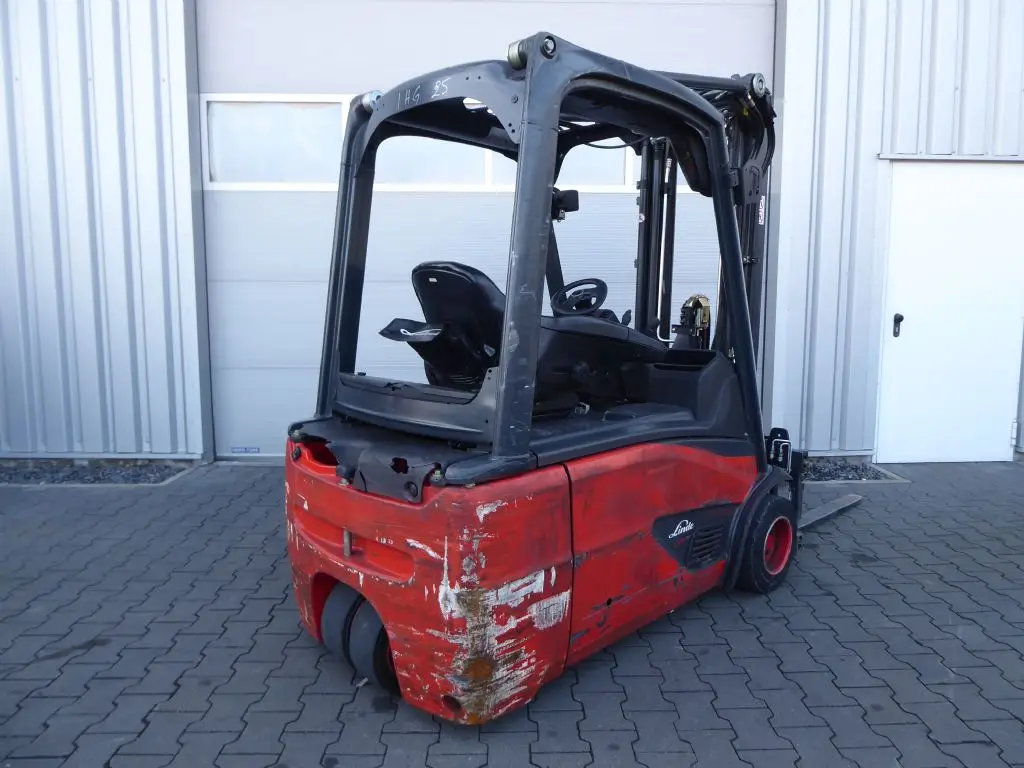 8389ab-7