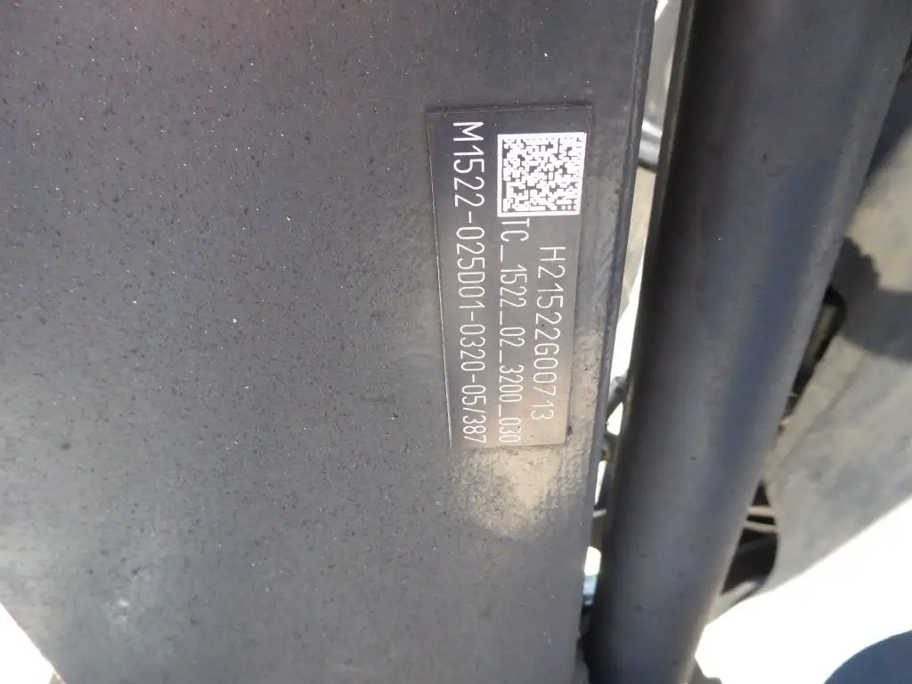 8896c-4.jpg