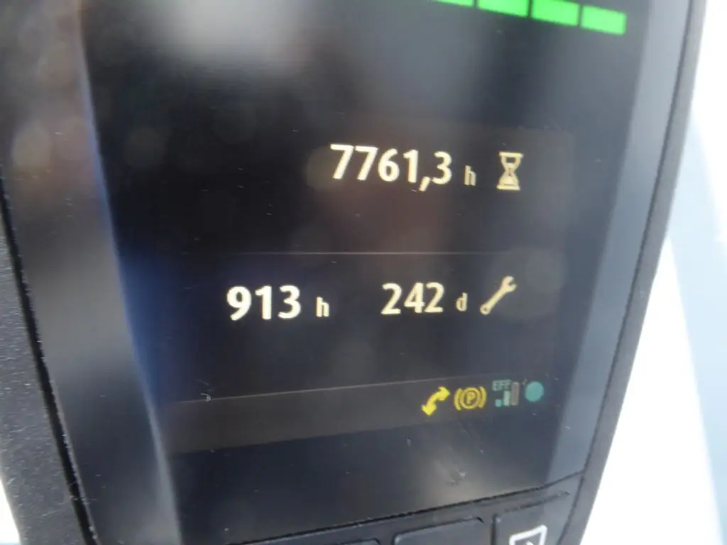 9520c-6.jpg