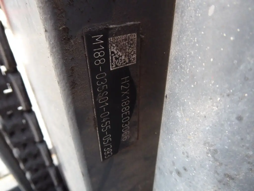 8735c-4.jpg
