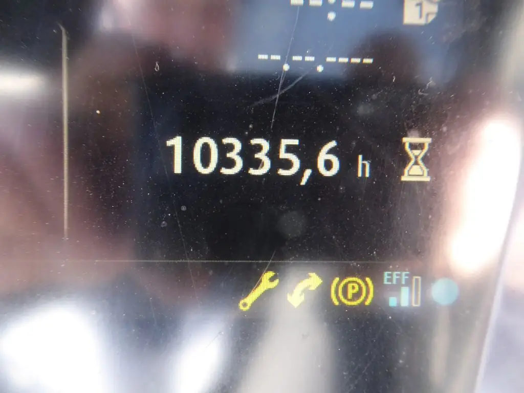 10640-7.jpg