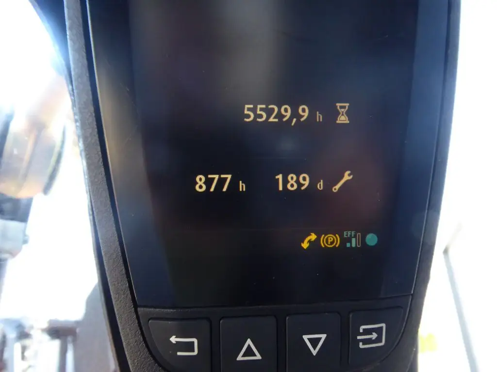 10702-6.jpg