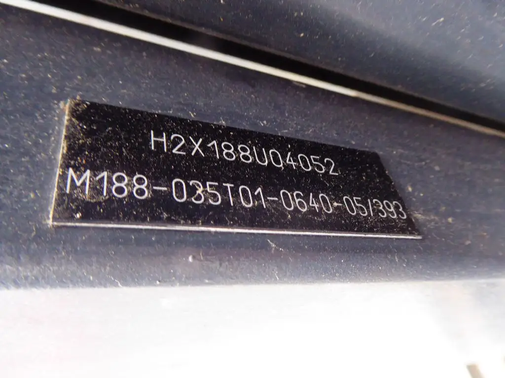 10735-2.jpg