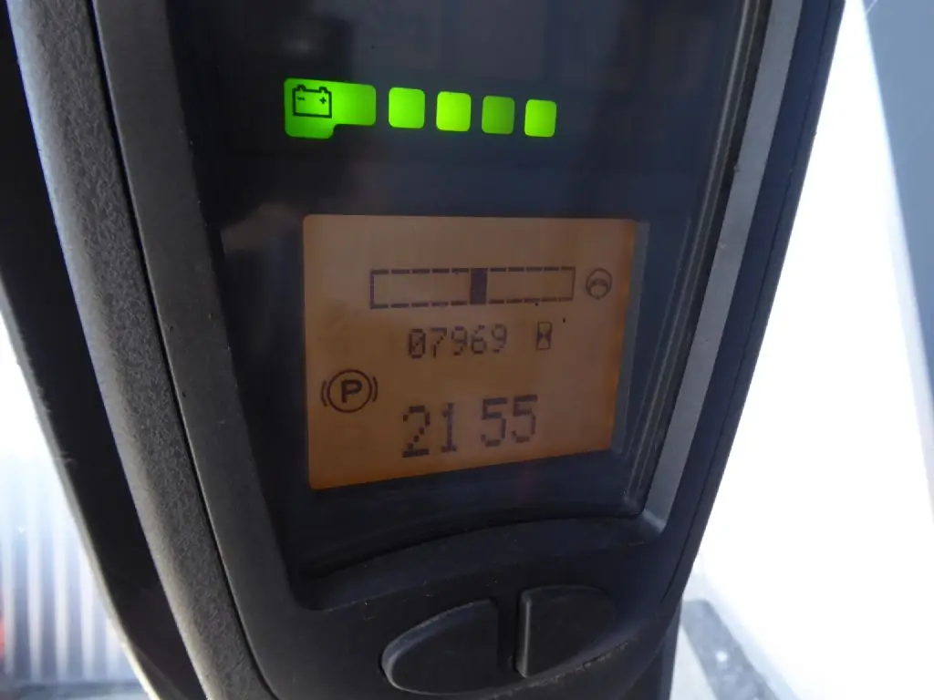 7689-4.jpg