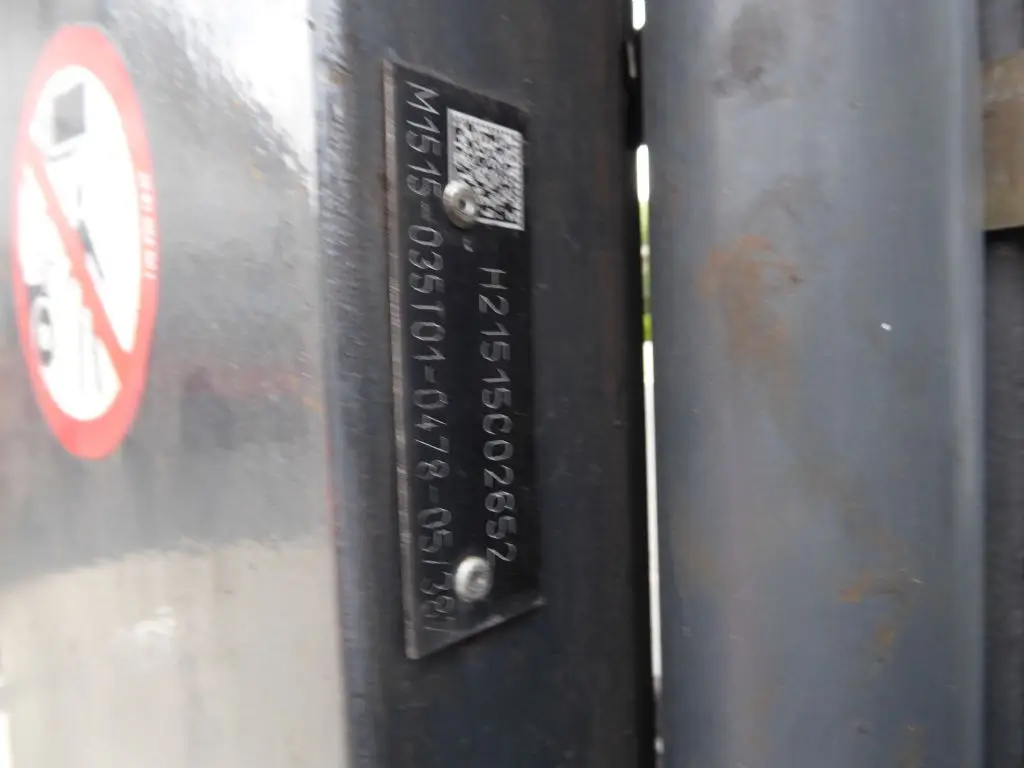 8113-3.jpg