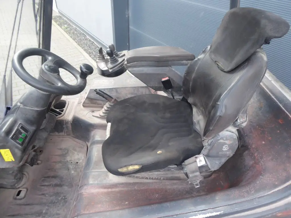 4076a-3.jpg