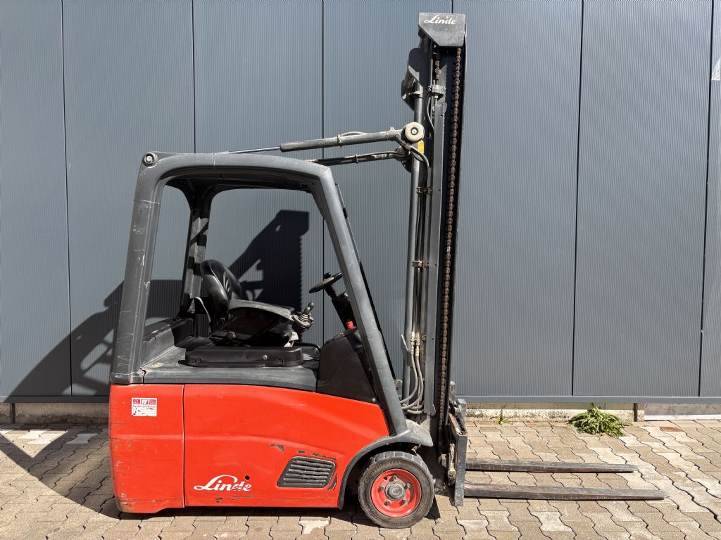 E1601-2.jpg